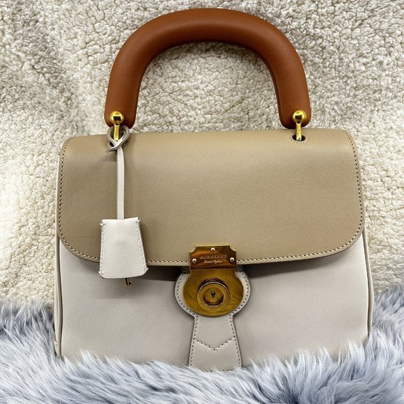 Burberry DK88 Medium Trench Calfskin Top Handle Bag Limestone Honey EUC - Picture 2 of 16